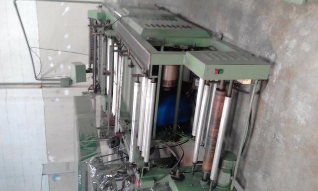 Máquina de Corte e Solda de plástico