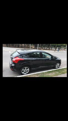 FOCUS 1.6 AUT 2014 (couro + rodas) - Foto 3