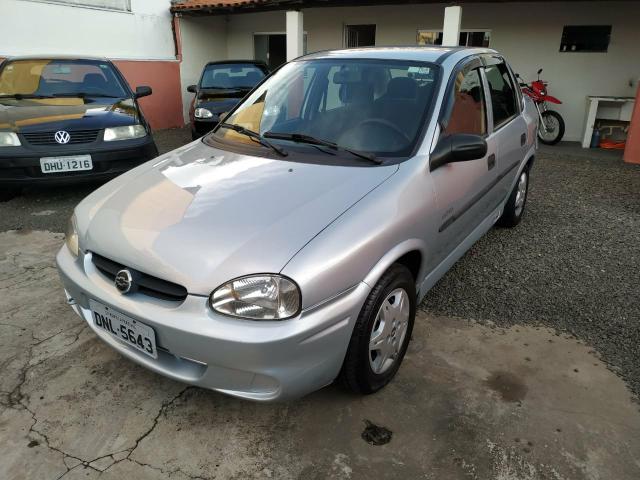 Corsa CLASSIC 1.0 Álcool 2006 AC trocas