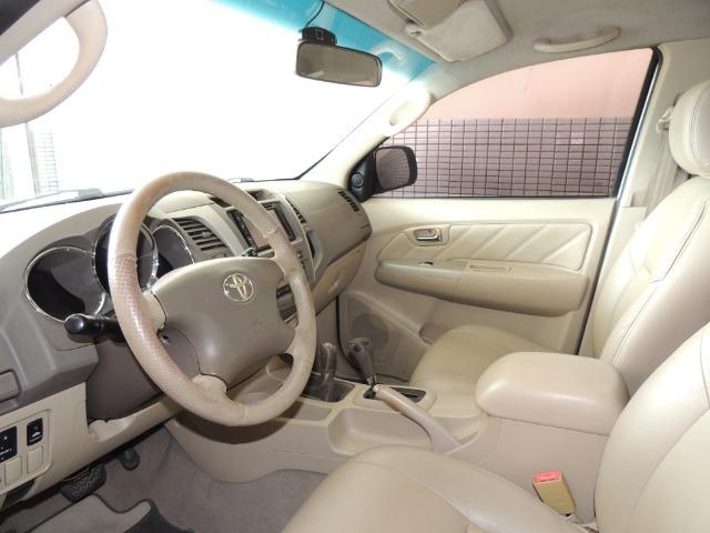 Toyota Hilux SW4 SRV 3.0 4x4 Diesel 5 Lugares - Foto 3
