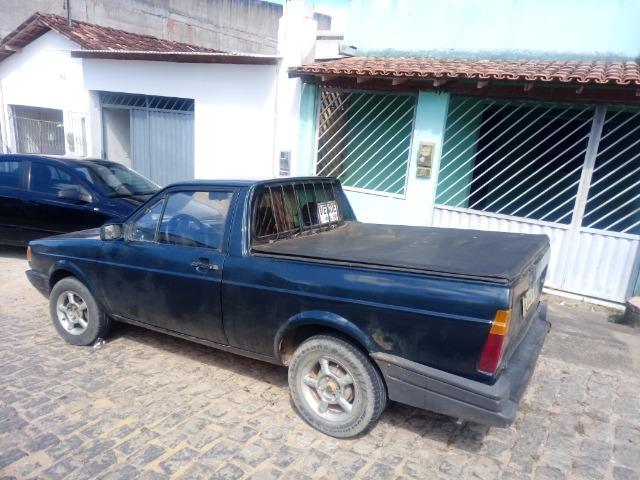 Vendo saveiro 96 td forrado com vidro trava e alarme - Foto 5