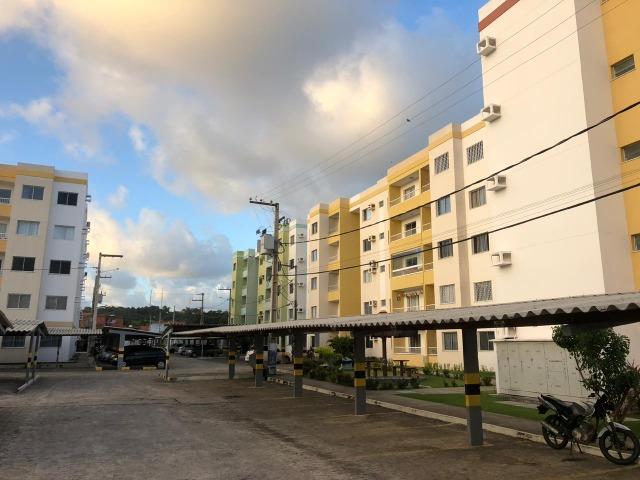 Apartamento Sombra / Com elevador