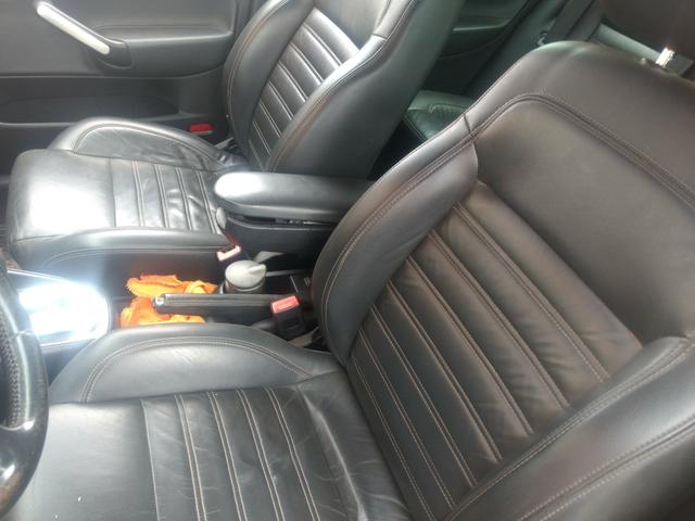 Carro esportivo - Foto 6