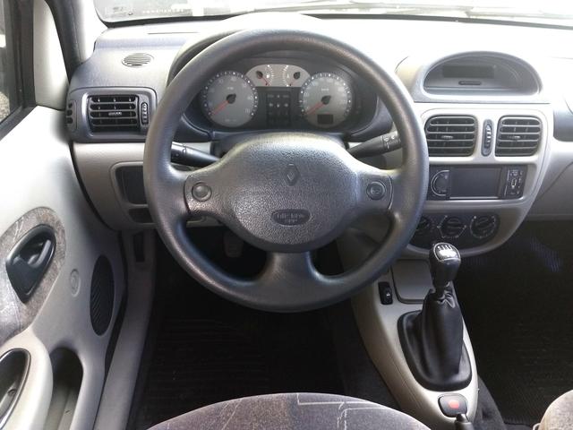 Clio sedan Privilege 1.0 completo ano 2005 - Foto 8