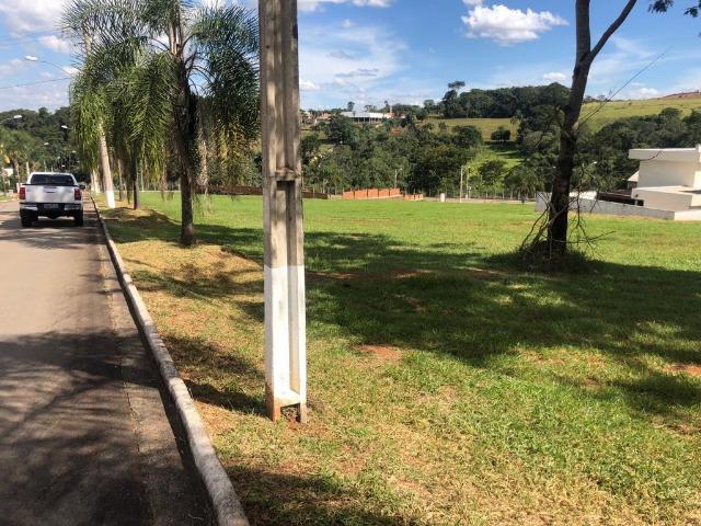 Lote no anaville cond. fechado bem localizado 490m urgente confira - Foto 2