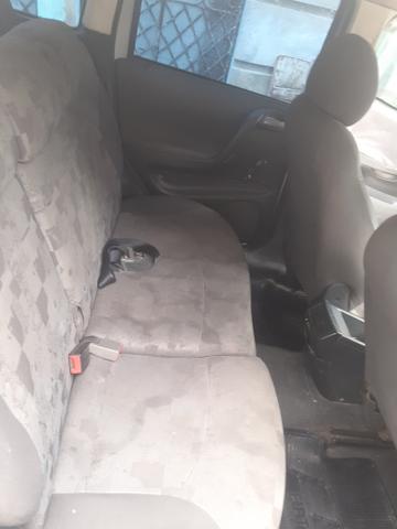 Carro em ótimo estado, motor top,interior perfeito só alguns detalhes na pintura