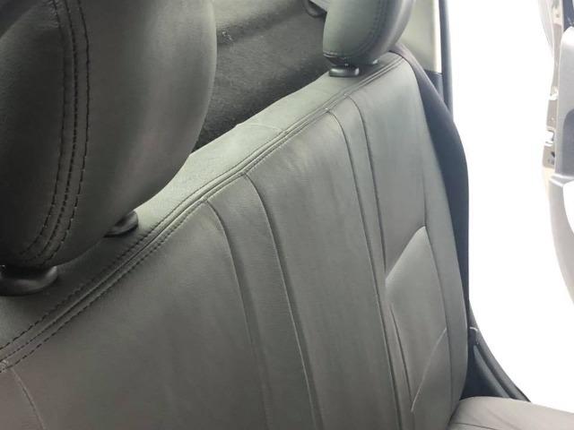 Renault Logan 1.6 Exp 2014 - Foto 8