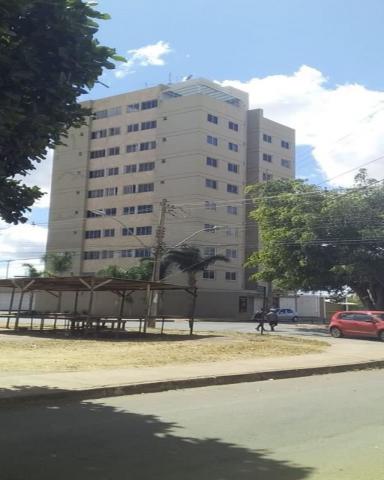 Res. Fenix, apartamento 77m², andar alto, 2 quartos com armários, reformado.