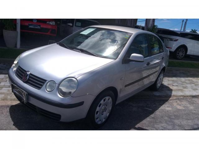 Volkswagen Polo Sedan 1.6 Mi Total Flex 8V 4P