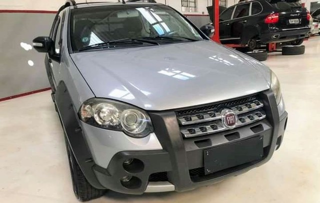 FIAT STRADA CABINE DUPLA CÂMBIO DUALOGIC AUTOMÁTICO 1.8 ANO 2012