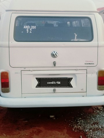 VENDO UMA COMBI EM ÓTIMO ESTADO DE CONSERVAÇÃO SÓ PEGAR E ANDAR