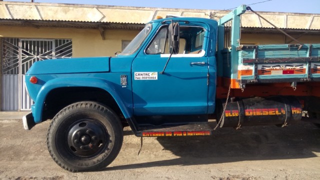 CAMINHÃO CHEVROLET D-60 ANO 1981