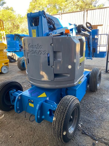 Plataforma Elevatória Articulada Elétrica - Foto 4