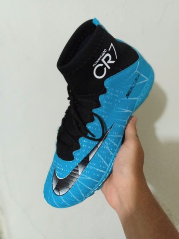 chuteira nike azul