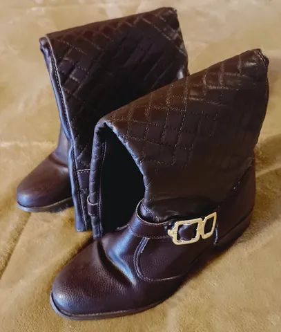 Bota marrom cano alto 35