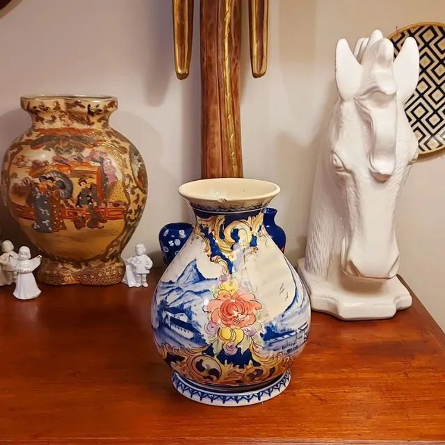 Antigo vaso pintado à mão Jorge Maltieira 