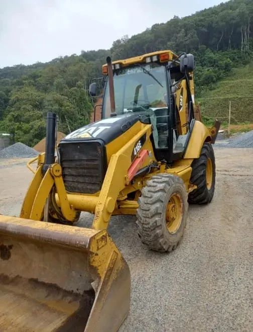 Retroescavadeira Cat 416 ano 2014 - Foto 6