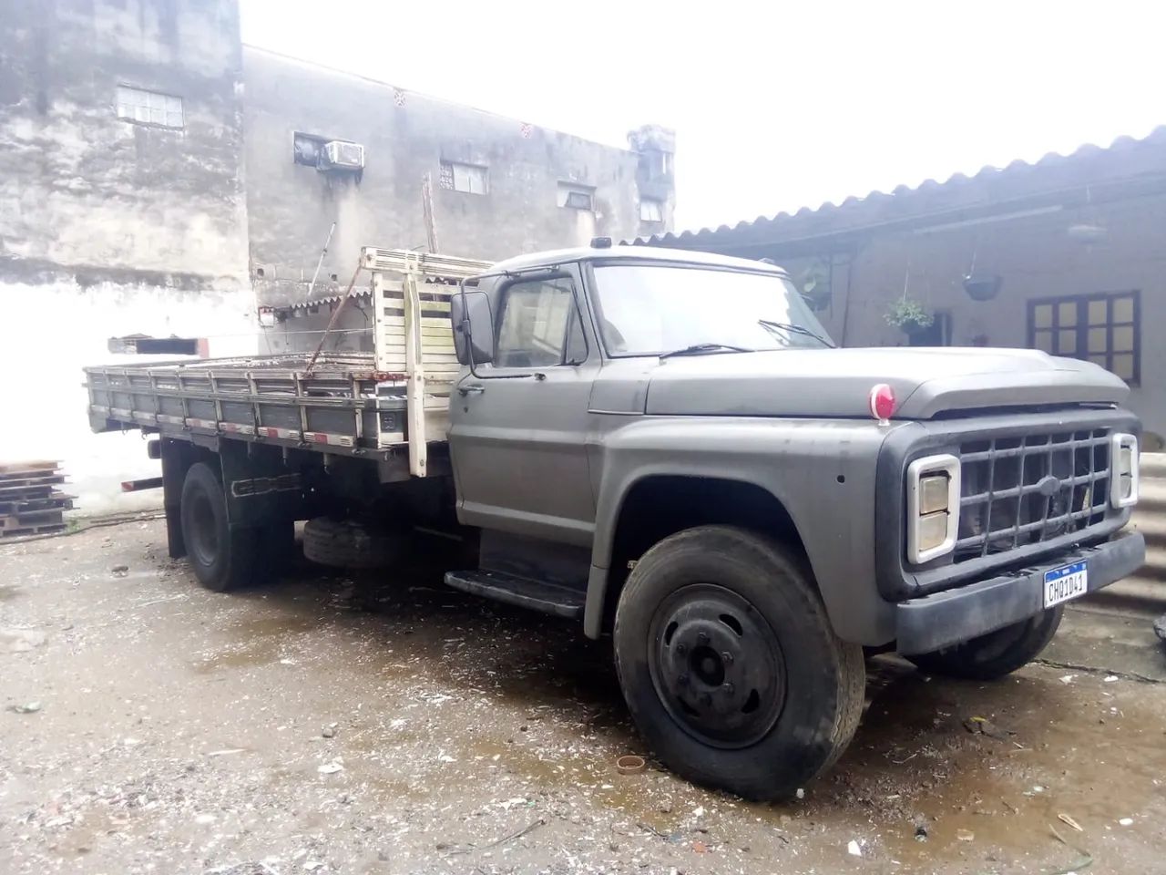 Ford F 600 - Foto 2