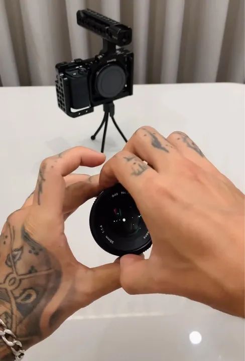 Lente 7Artisans 35mm f/1.4 E-Mount - Foto 4