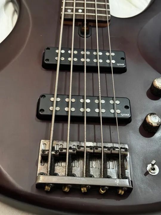 Baixo 5 cordas yamaha trbx505 - Foto 2