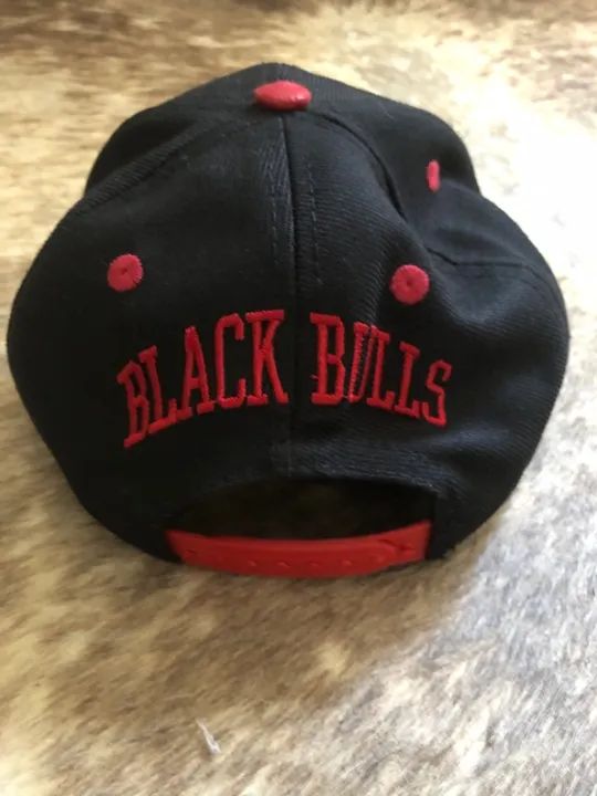 Boné black Bulls  - Foto 2