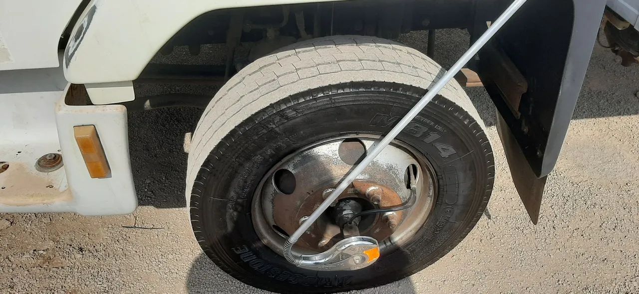 Caminhão Ford Cargo 815e -   - Foto 4