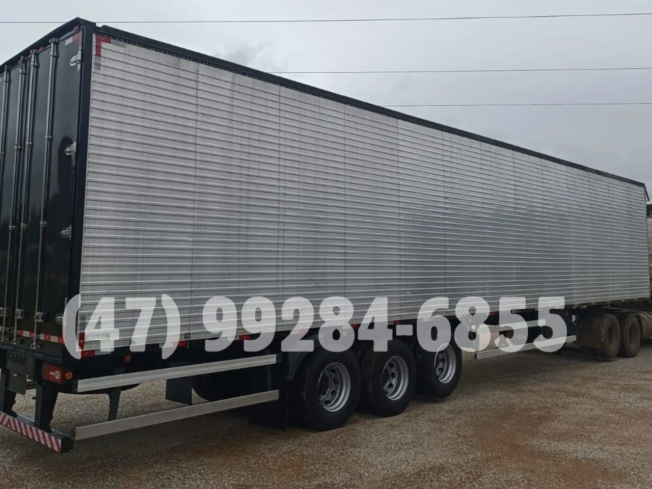 Carreta Baú 30 paletes ano 2020 semi nova super reforçada  - Foto 7