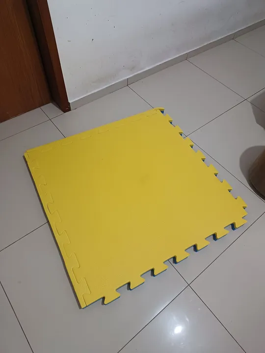 TATAME DE EVA SEMINOVO 9 PEÇAS 100x100x5cm ACEITO CARTÃO