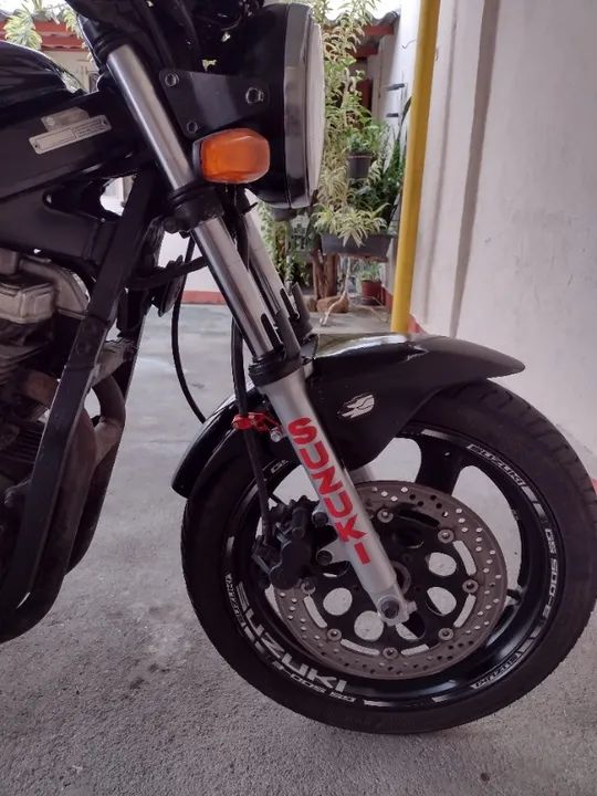 suzuki 500 gs e