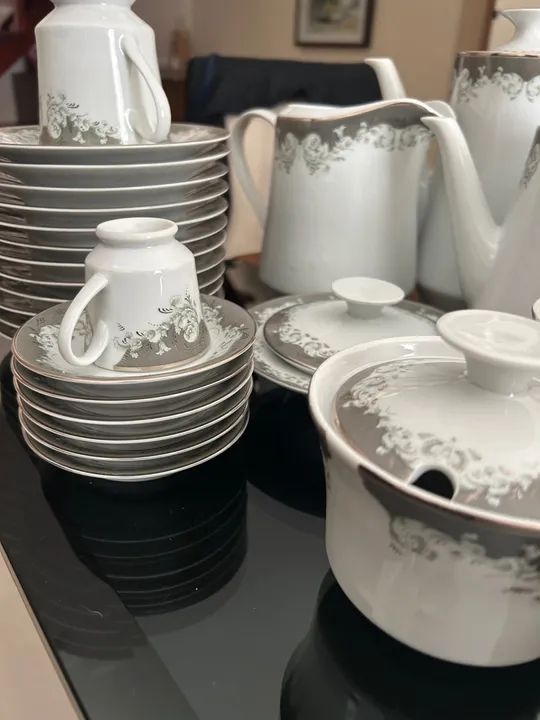 Jogo de Chá e Café em Porcelana - Foto 4