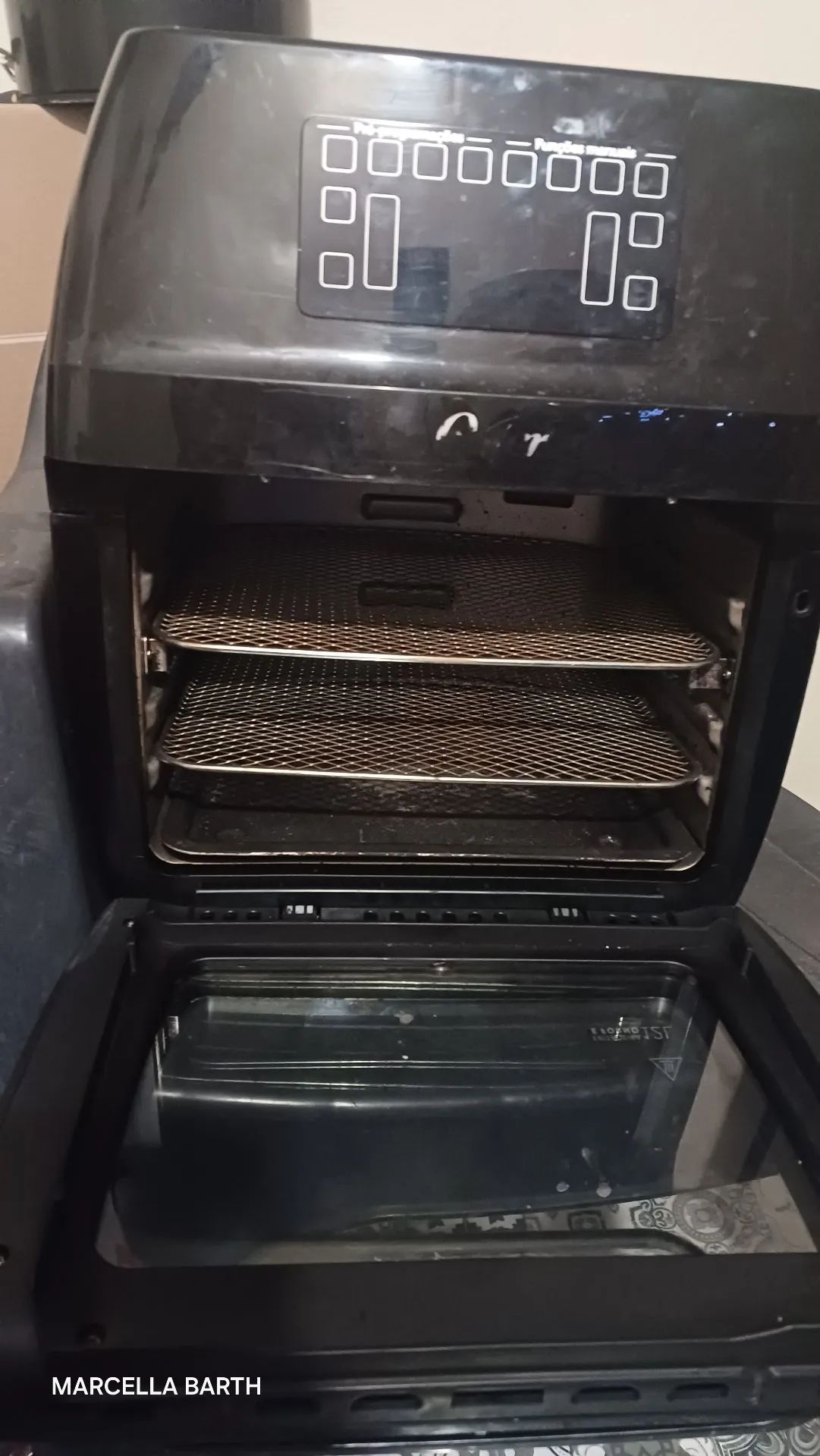 Vendo Air Fryer Oster 12litros - Foto 4