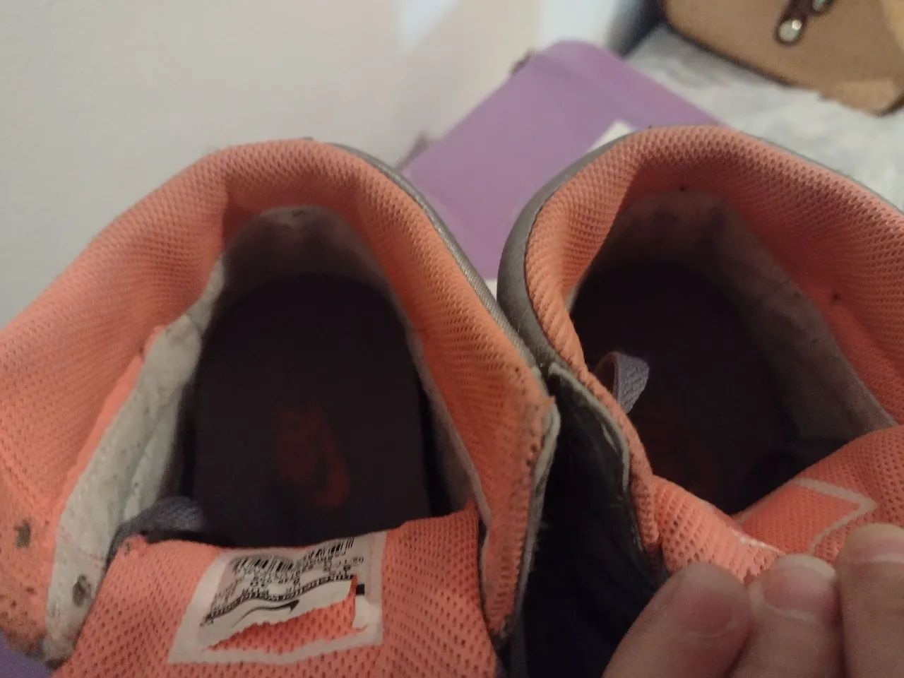 Tênis Nike Feminino - Cinza e Rosa - Foto 5
