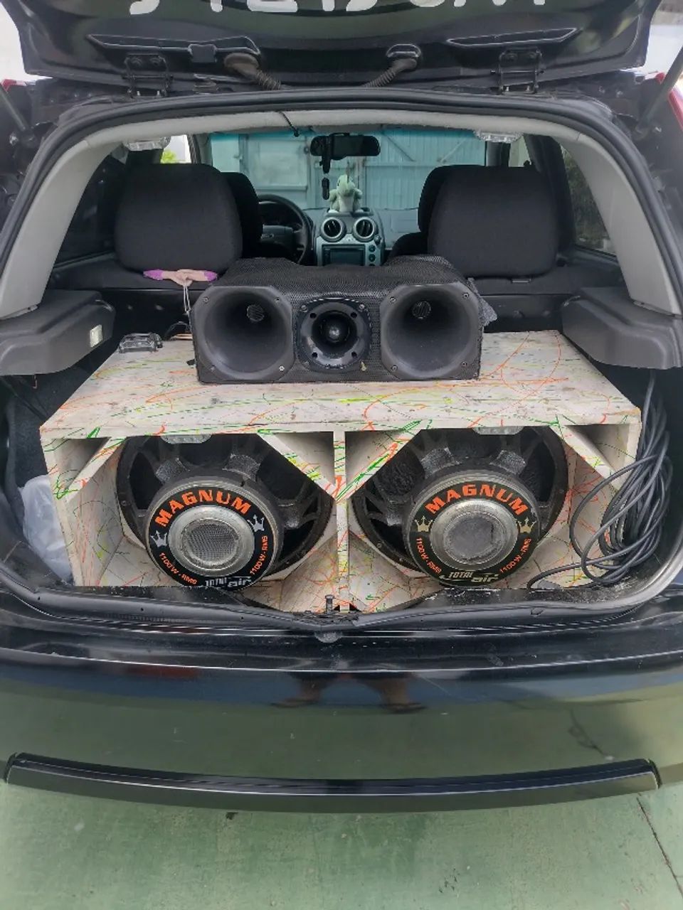 Vendo som automotivo 