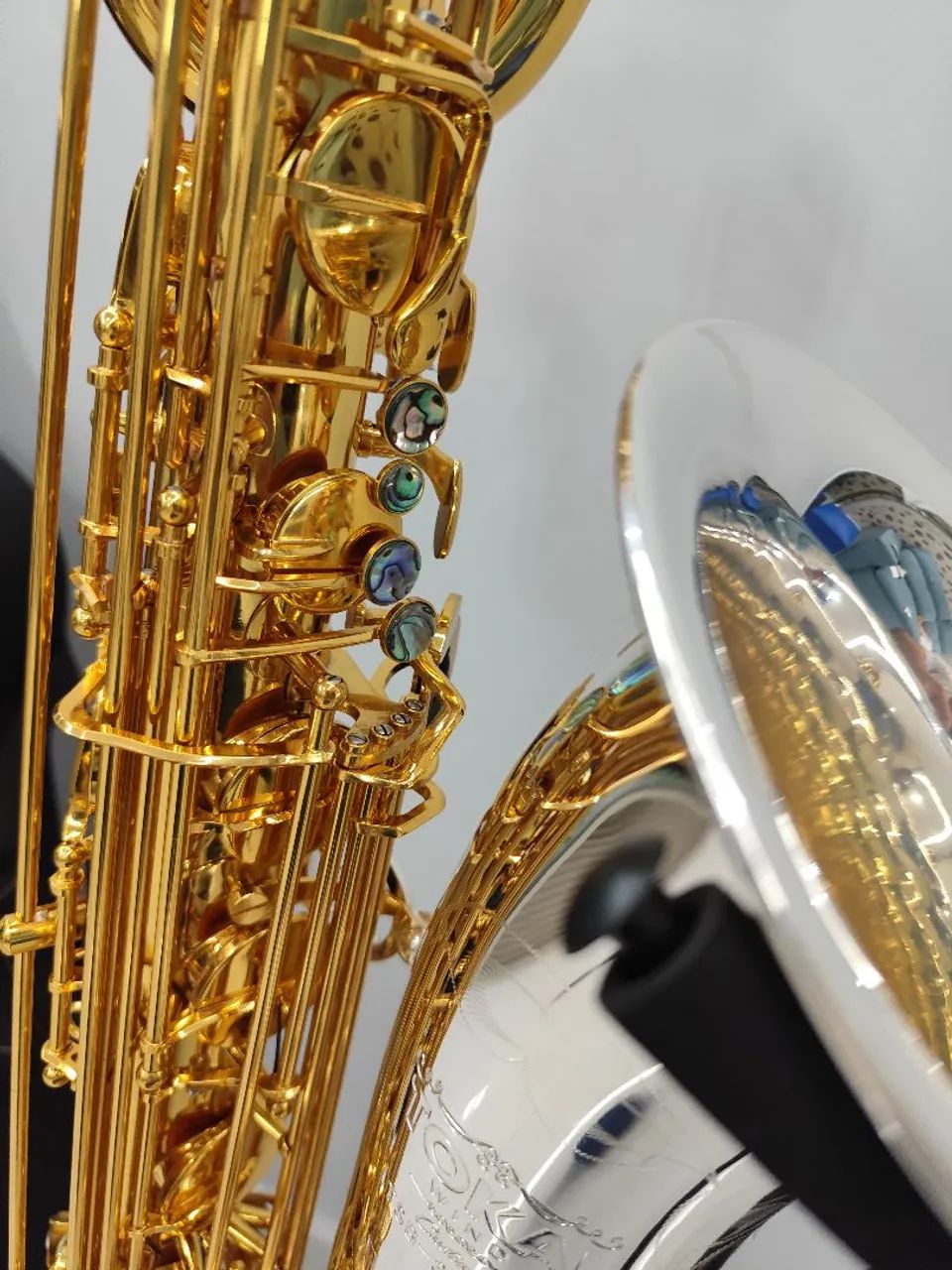 Sax Baritono Tokai TSB-300GP Mib c/ La grave - Dourado c/ Prata - NOVO - Parcelo 18x - Foto 4