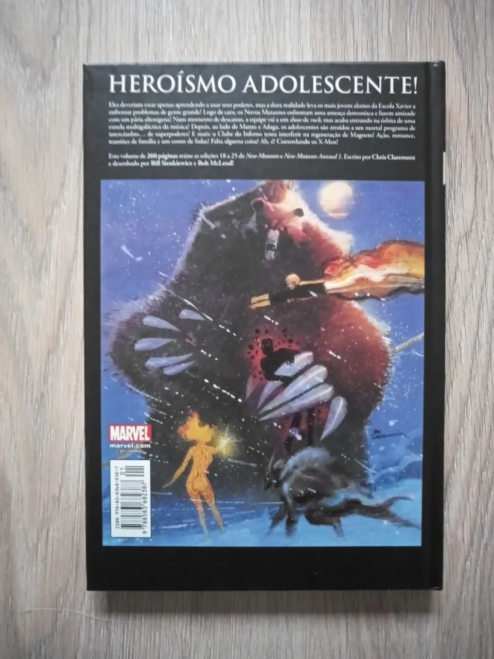 Hq X-men - Os Novos Mutantes - Entre a Luz e a Escuridão - Marvel - capa dura - Foto 2
