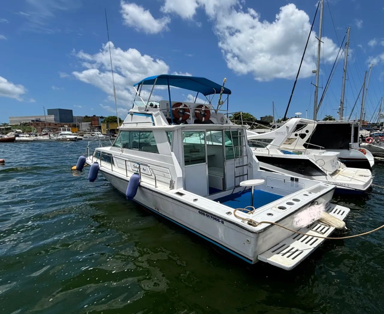 Lancha Carbrasmar 32.2 Versão pescaria