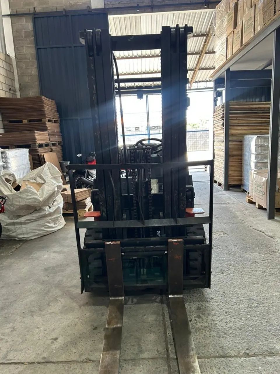 Vendo Empilhadeira Hangcha 2.5 Kg - Foto 2