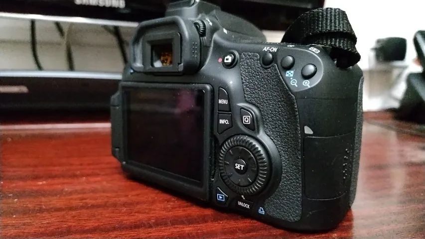 Camera Canon 60D - Foto 5