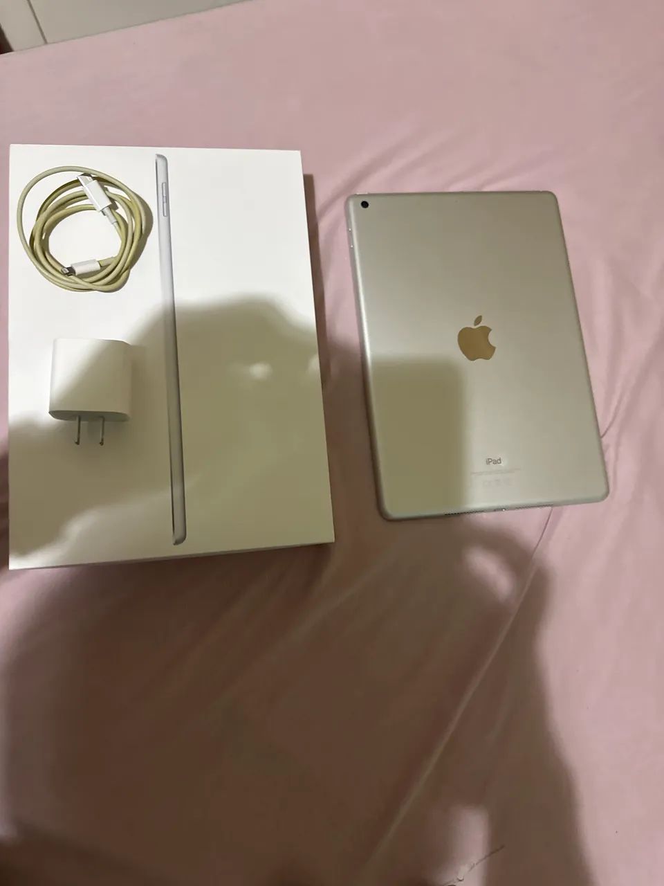 IPad 9 com caixa e acessórios  - Foto 2