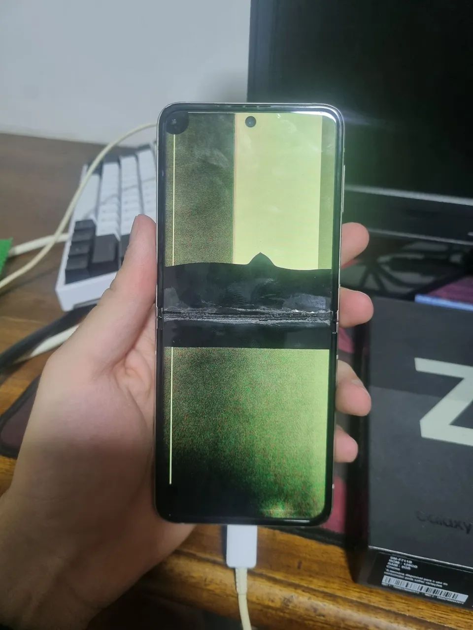 GALAXY FLIP 3 (retirada de peças) - Foto 5