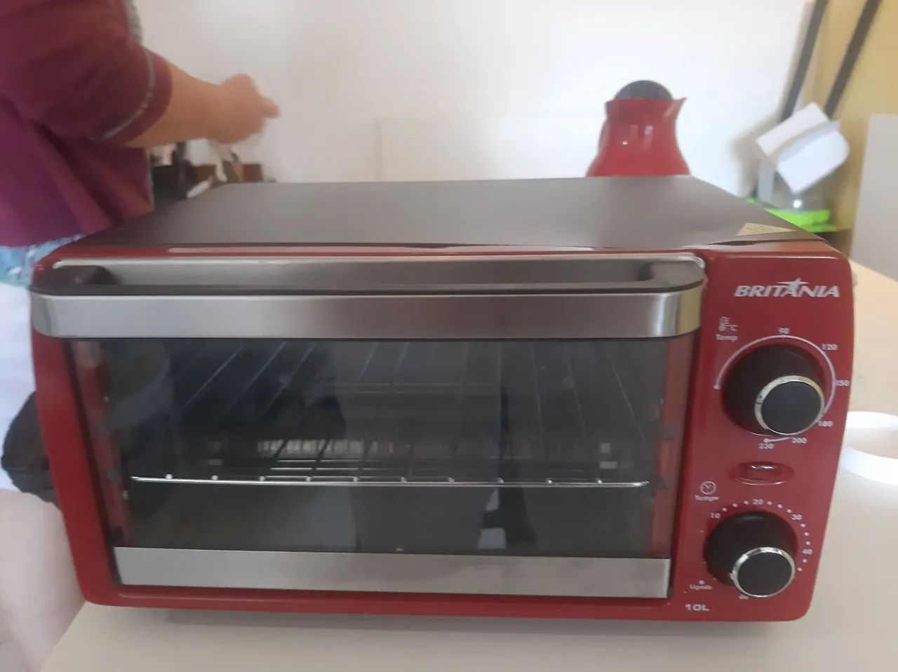 Forno Elétrico Britânia 10L Vermelho - Foto 4