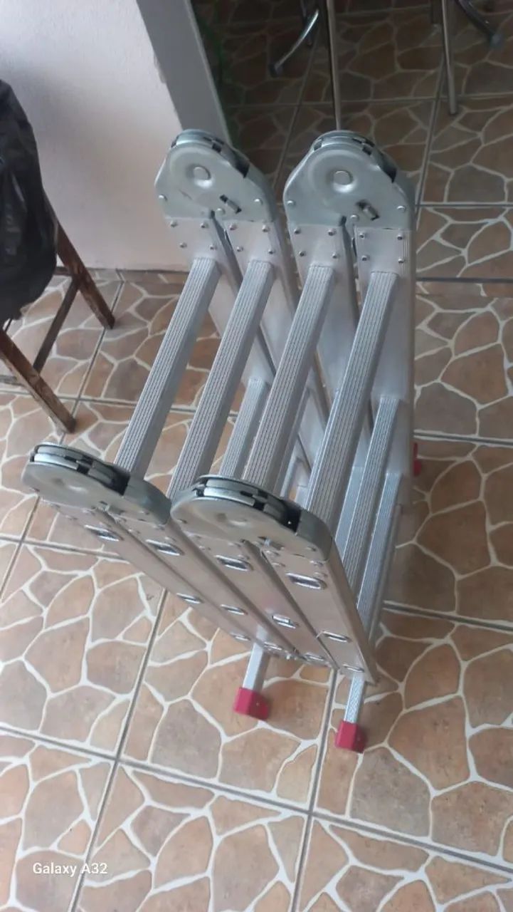 Escada Articulada 4x3 12 Degraus em Alumínio 3,23m Botafogo - Foto 5