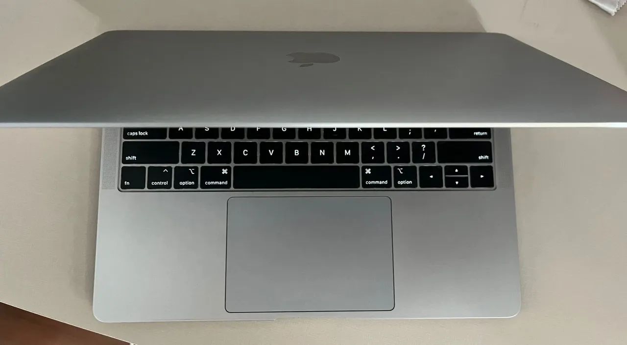 MacBook Air/2019/SSD128GB/メモリ8GB MacBook Air 2019 (8GB memória e 128GB de SSD) - Notebooks