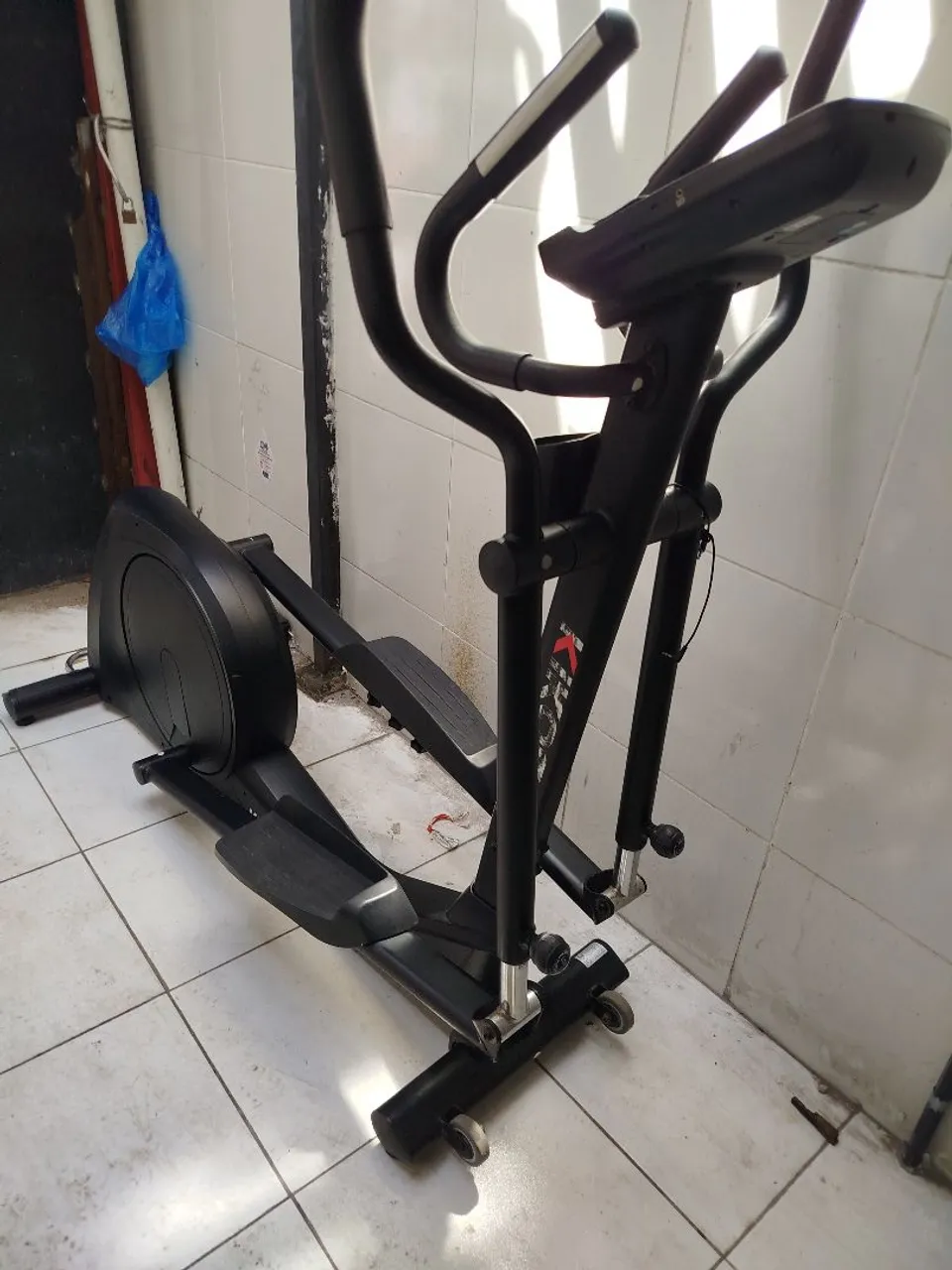 Elíptico Kikos - Aparelho de Ginástica Completo