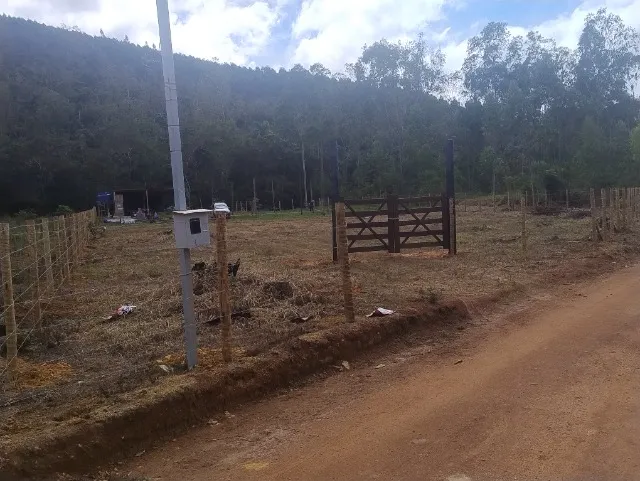 Chácara de 3000 m² 100% plana com água corrente energia e internet fibra óptica