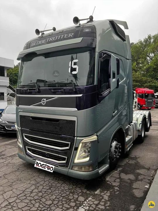 Volvo FH 500 XL - 6x2 - 2014/2015 - Rogério Caminhões