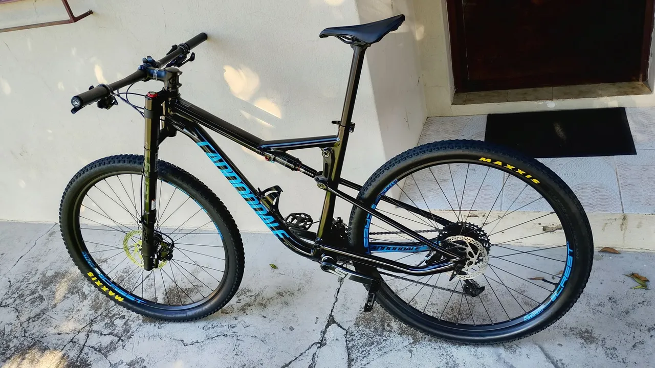 Vendo bicicleta Cannondale Scalpel si5 tamanho L