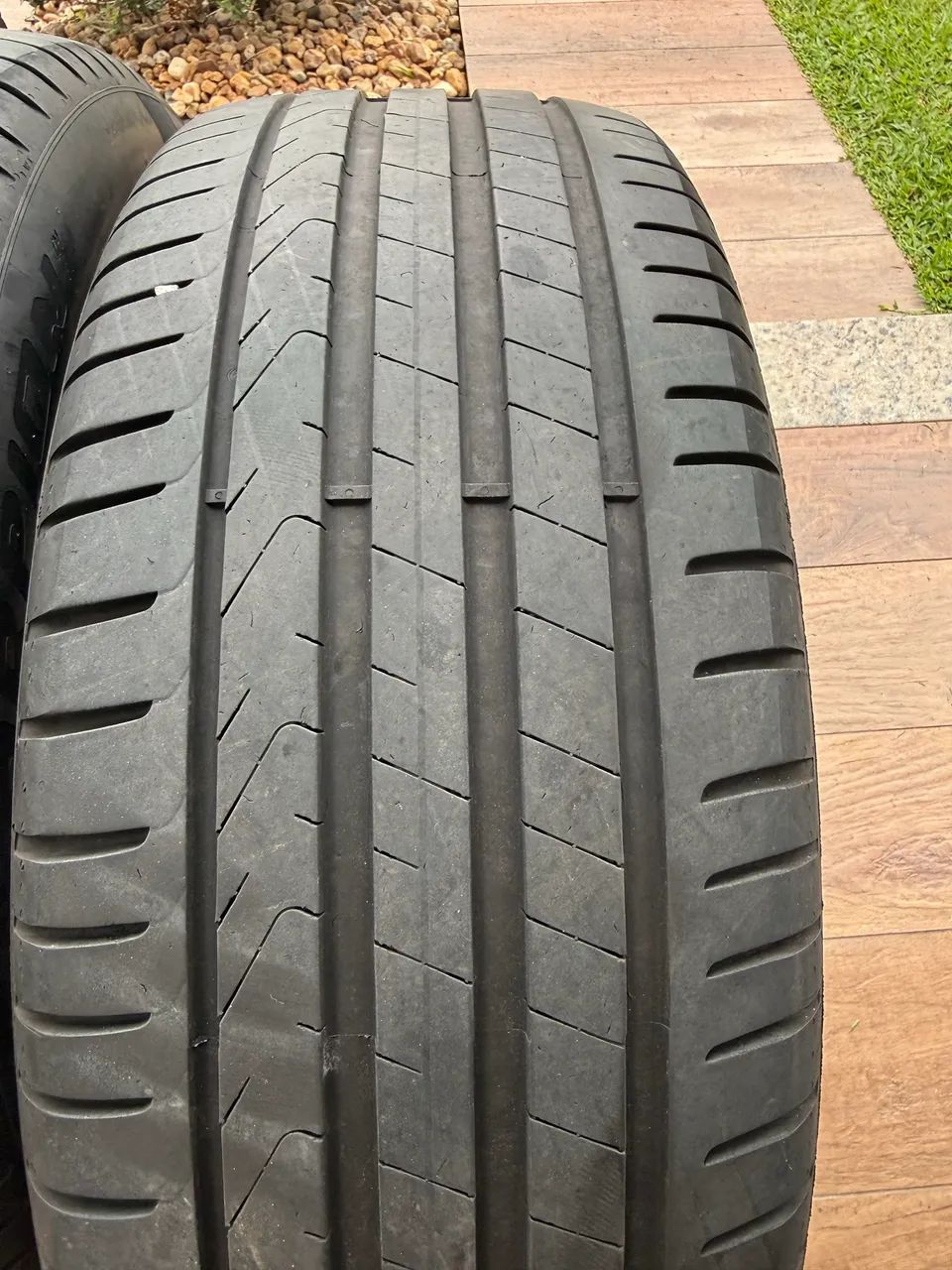 Pneu R18 Original Compass 225/55 - Foto 2