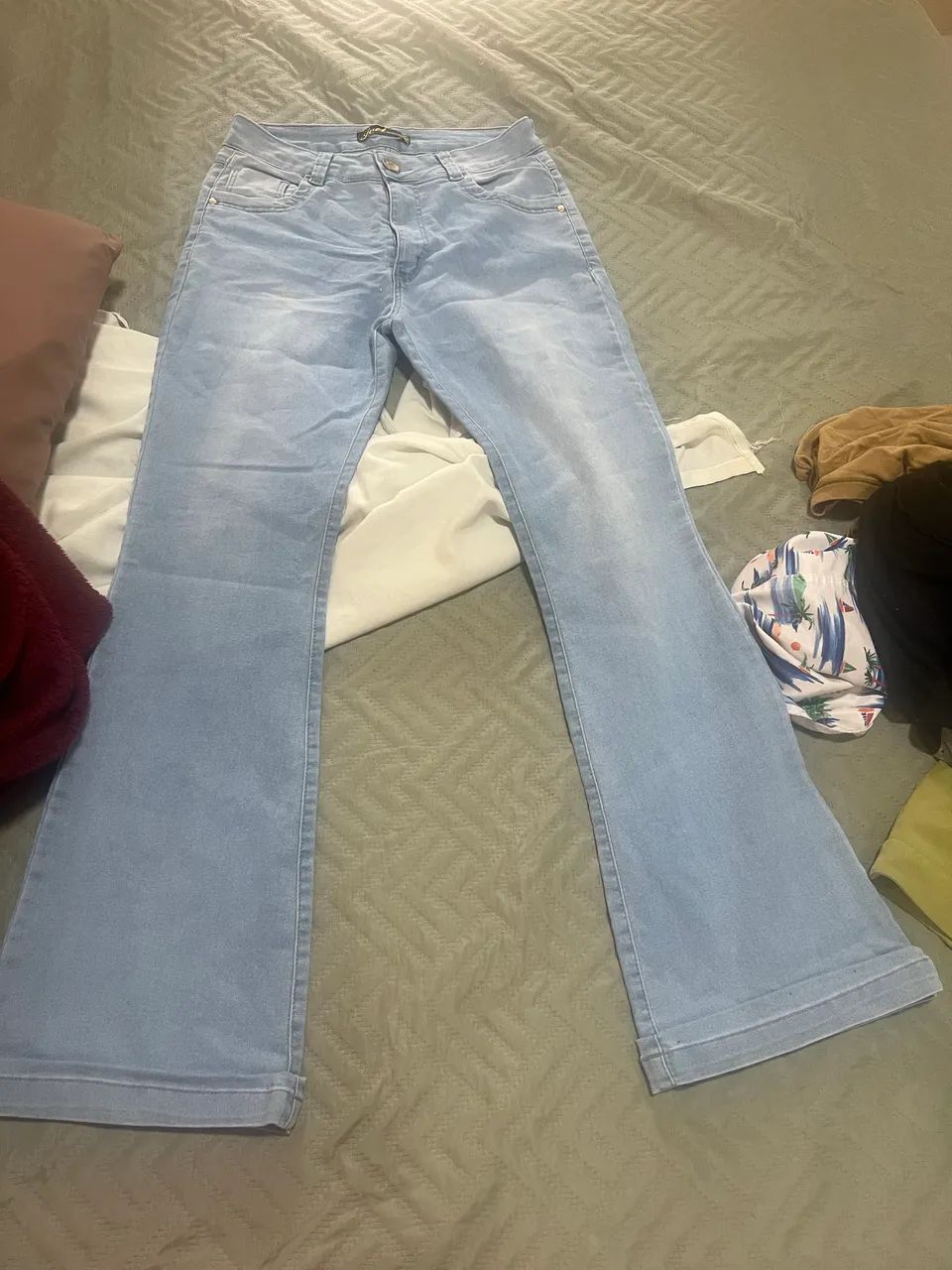 Calça jeans TAM 42 com licra 