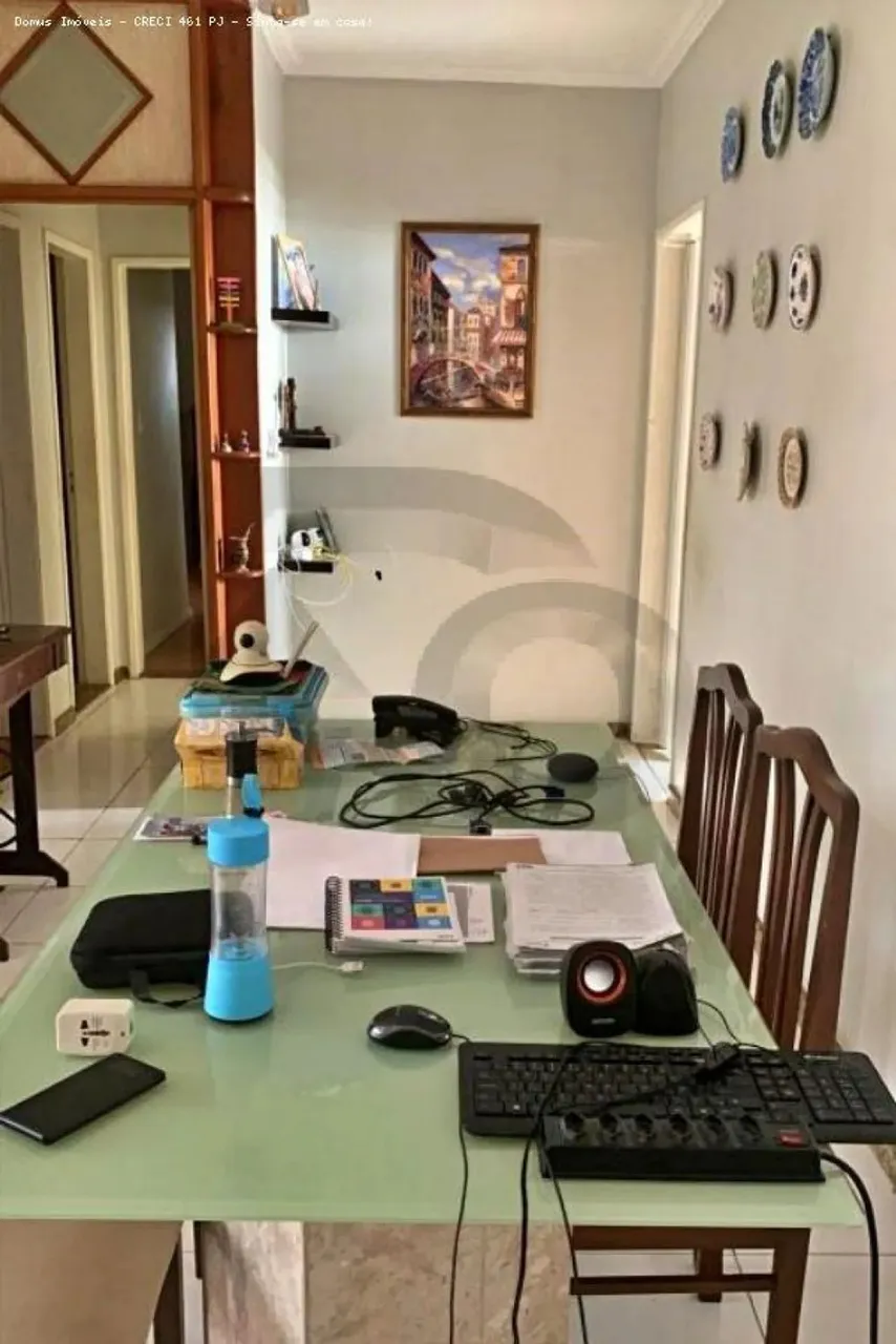 Apartamento no Edifício Louvre com 4 Quartos e Vaga de Garagem